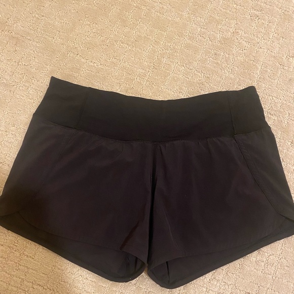 lululemon athletica Pants - Lululemon Speed Up 4” shorts in black size 6